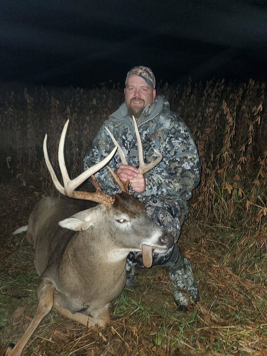 5Day Illinois Whitetail Buck Archery Hunt Outguided