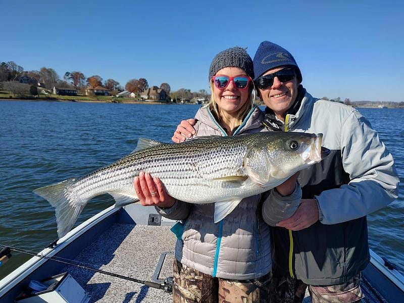 HALFDAY CLINCH RIVER / MELTON HILL LAKE TROPHY AREA STRIPER FISHING