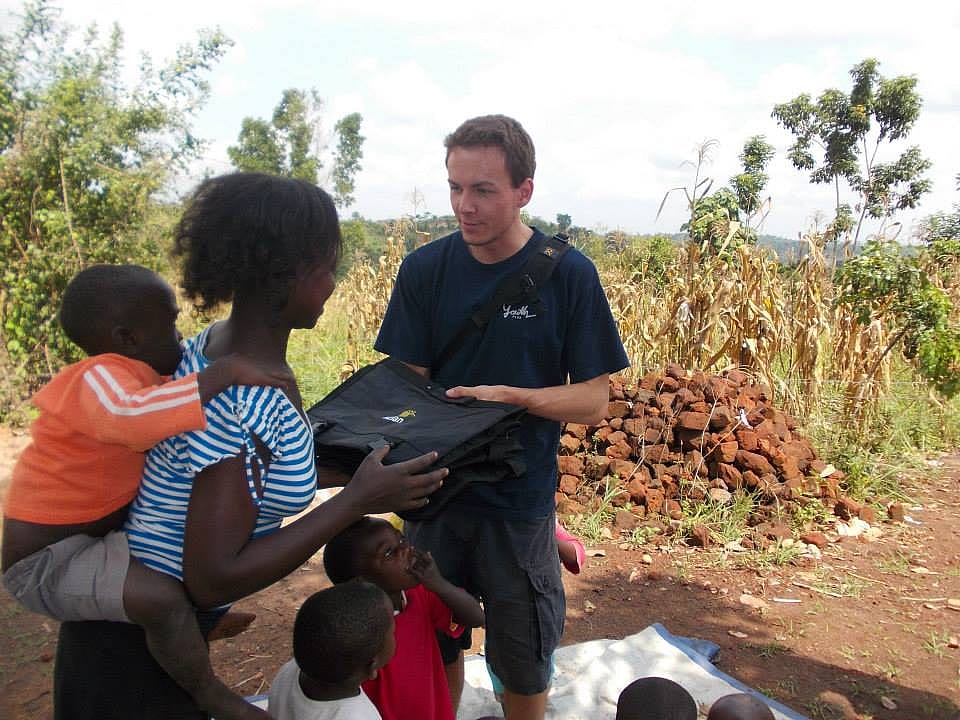 volunteer-in-kenya-with-go-volunteer-africa-outguided