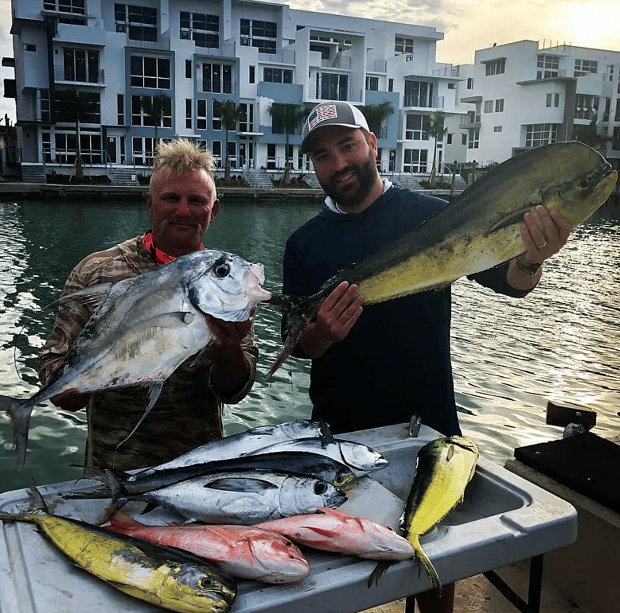 5 Hour Offshore Big Game Fishing Trip in Miami Outguided