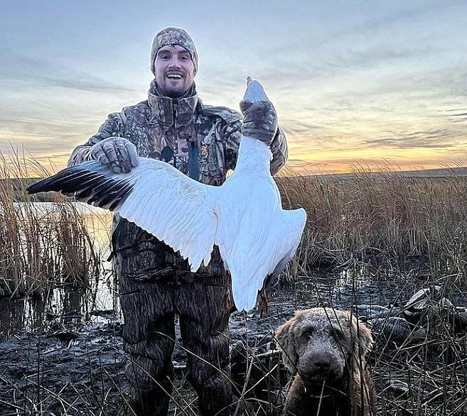 4Day North Dakota Tundra Swan Hunt Outguided