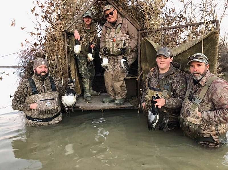 HalfDay Guided Afternoon Duck Hunt with Lodging in Stuttgart, Arkansas