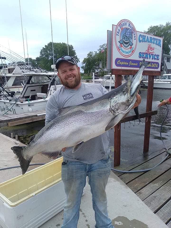 13 Hours Fishing on Lake Michigan Outguided