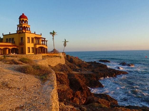 6-Hour City Tour of Todos Santos | Outguided