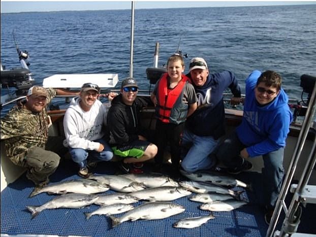 8-Hour Kewaunee Salmon Fishing Charter | Outguided