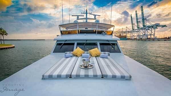 12 person yacht charter