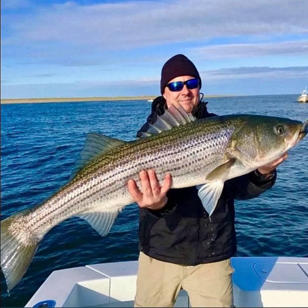 Cape Cod Striper & Blue Fishing in 23' Regulator Outguided
